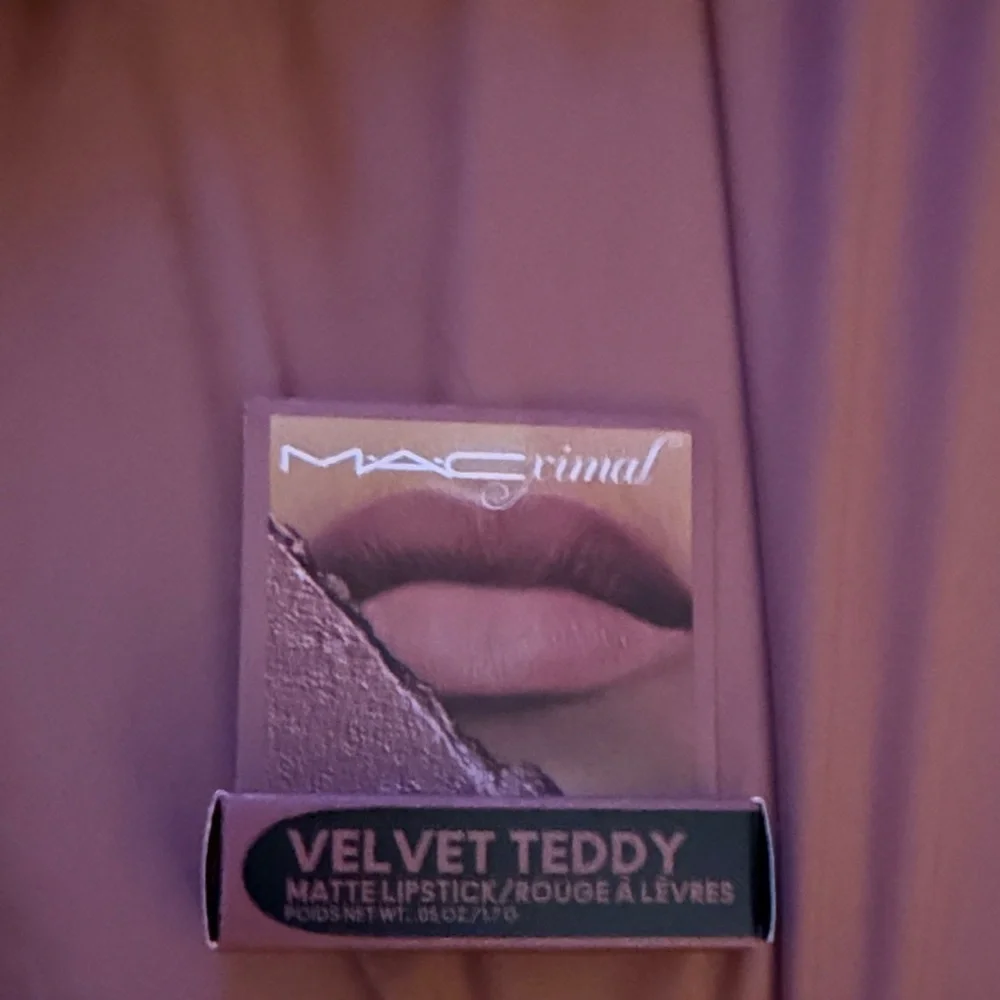MAC Cosmetics Velvet Teddy Matte Lipstick - Nude Brown